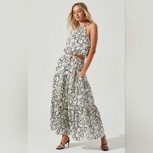 Astr the Label Cecile Skirt Set